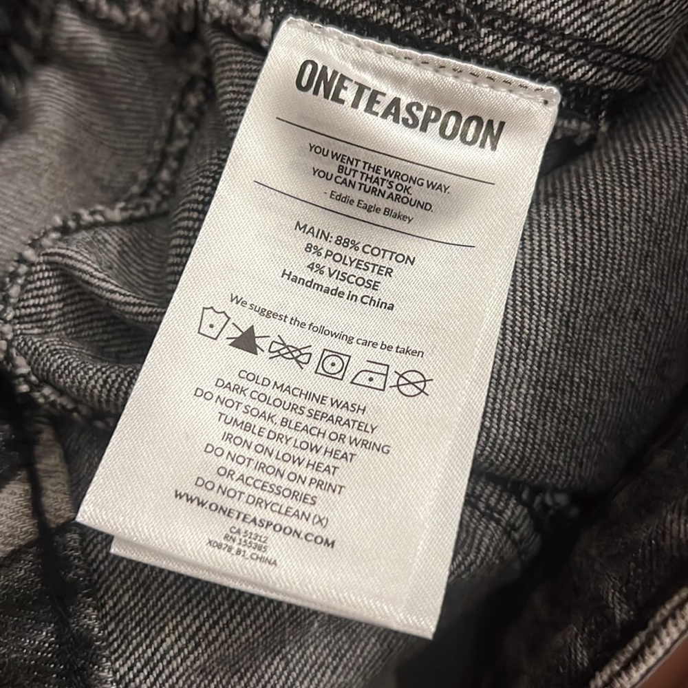 One Teaspoon Black Star Print Distressed Mini Skirt - Picture 12 of 13